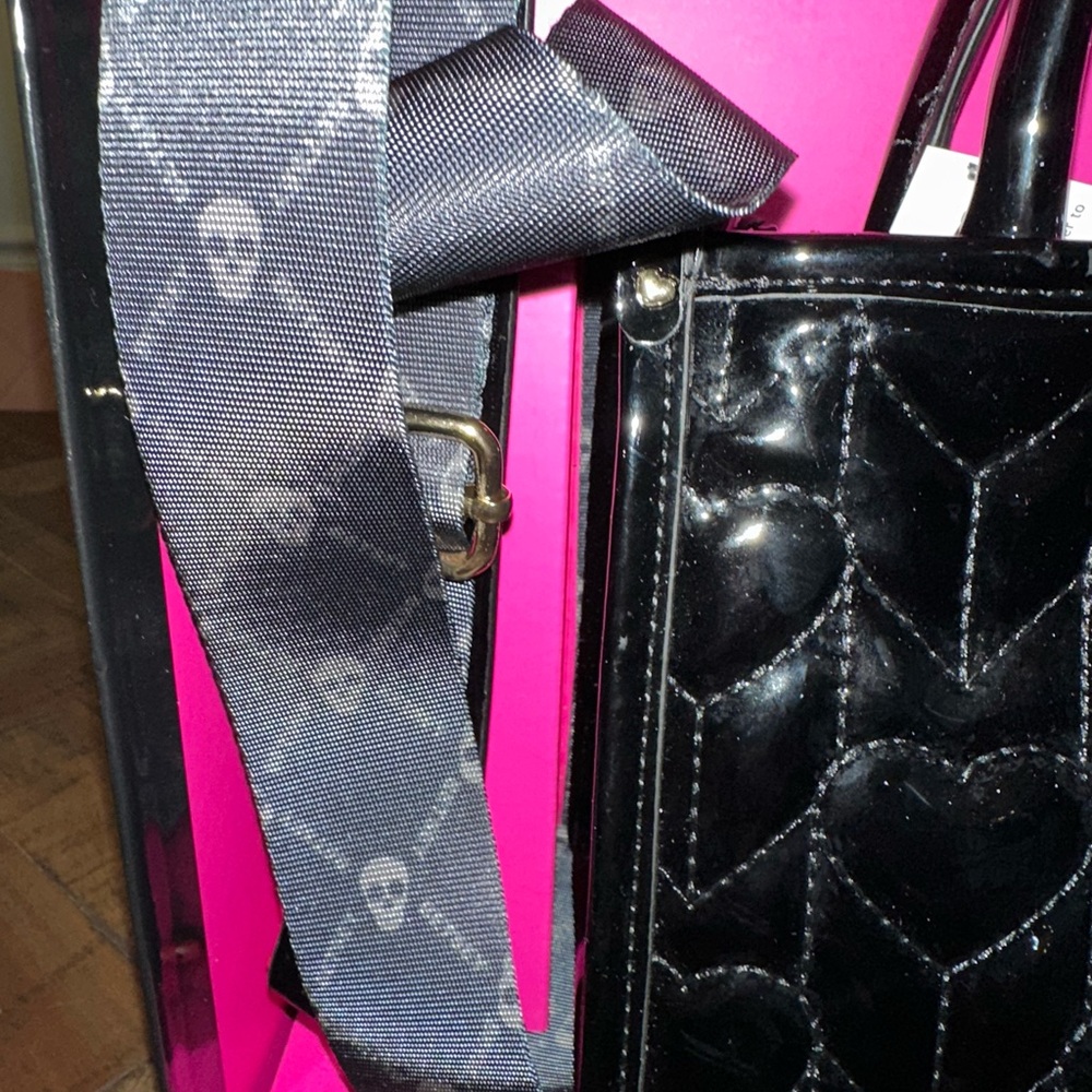 Betsey Johnson Black Mini Bag with Heart Design - Picture 5 of 9